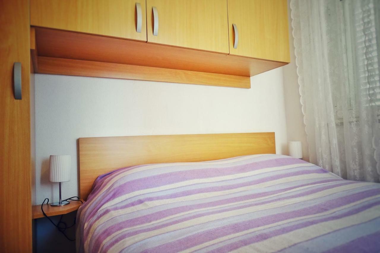 Ruzicin dvor Apartment Povlja  Exterior foto