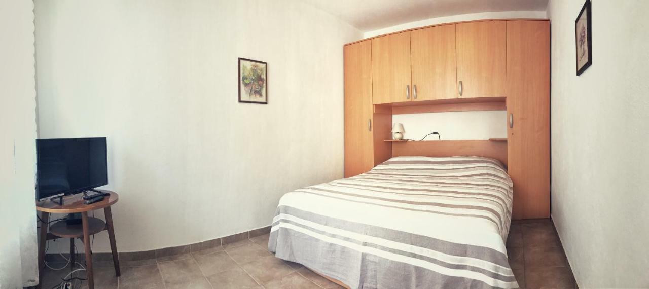 Ruzicin dvor Apartment Povlja  Exterior foto